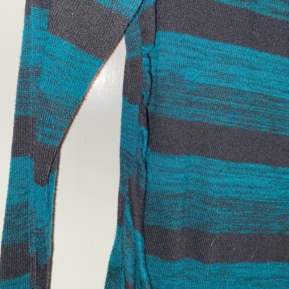 Long Sleeved Striped top with statement back - Picture 3 of 4